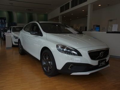 ご成約頂きました。 ~V40 CROSS COUNTRY~