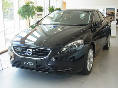 ご成約頂きました。~ V40 T4 SE ~